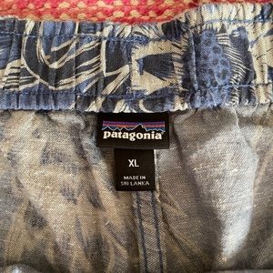 Women’s linen shorts